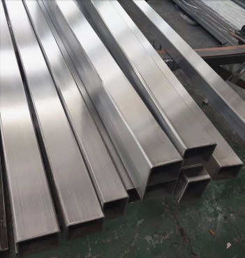 Q215 Ss400 Zinc Coated Square Steel Pipe Tube Rectangular Cold Bending Hollow