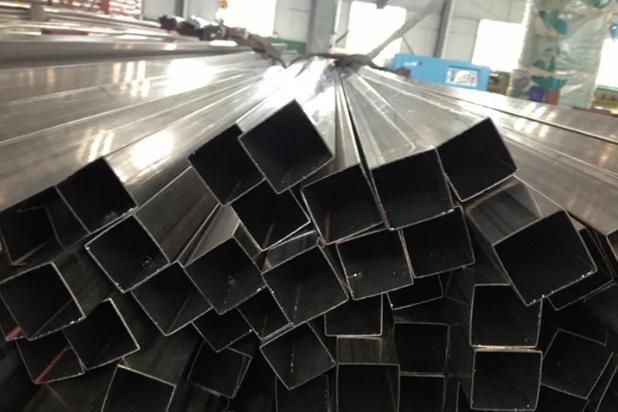 DN15/25/32 Q235/Q355 Hot Dipped Galvanized Square Seamless Steel Pipe/Tube