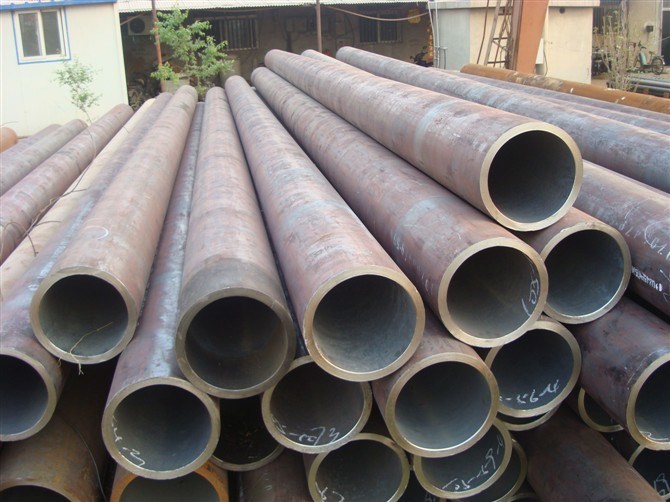 Hot Sale Seamless Carbon Steel Pipe in High Quality